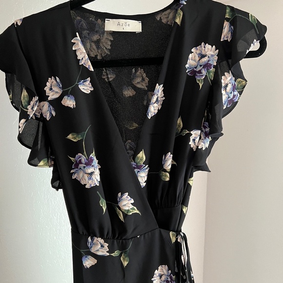 Flattering Azoe wrap maxi dress - Picture 2 of 4